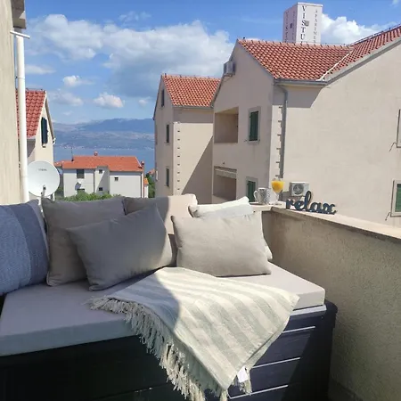 Apartment Brand New Sunny Blue 4 *